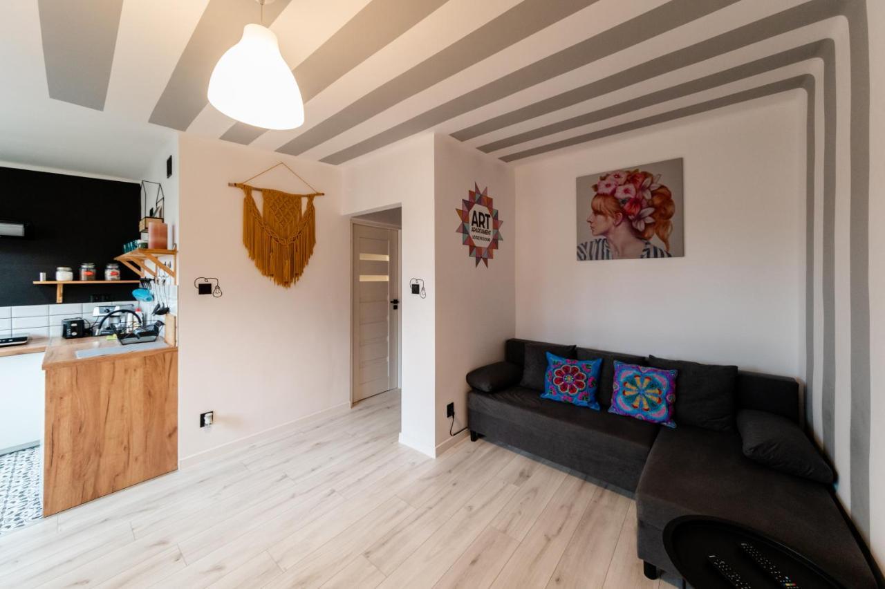 Art Apartament Ustrzyki Dolne Apartman Kültér fotó